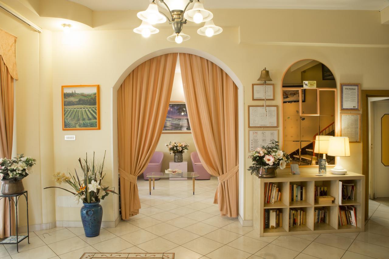 Fior Di Loto - Rimini Hotel ภายนอก รูปภาพ