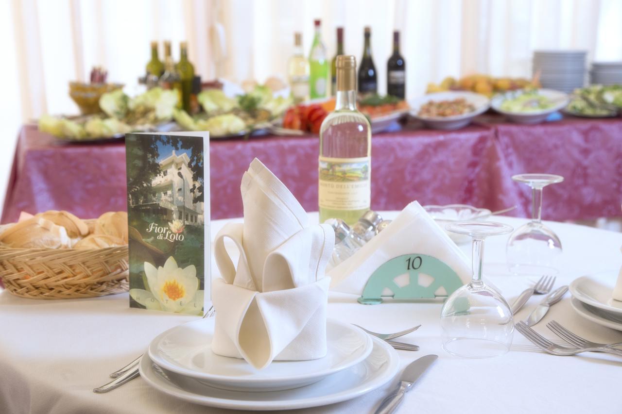 Fior Di Loto - Rimini Hotel ภายนอก รูปภาพ