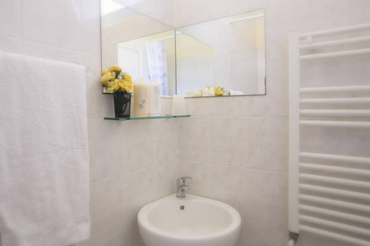 Fior Di Loto - Rimini Hotel ภายนอก รูปภาพ